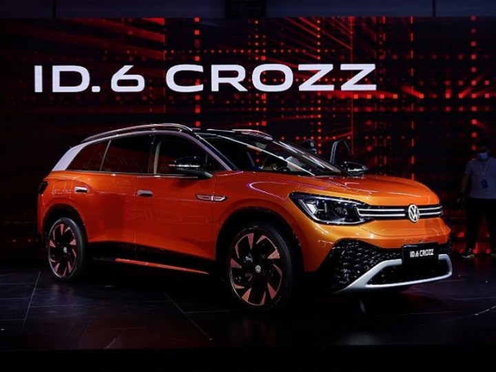 VW ID6 Crozz rtrs web